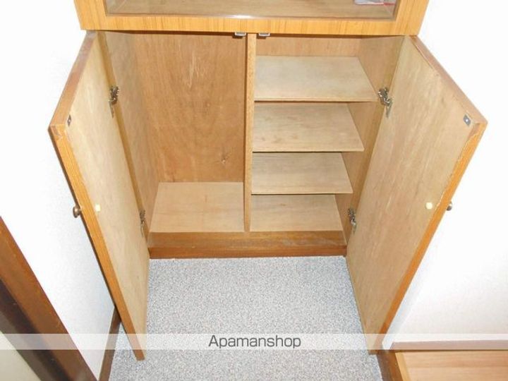 イズミ82505の内装