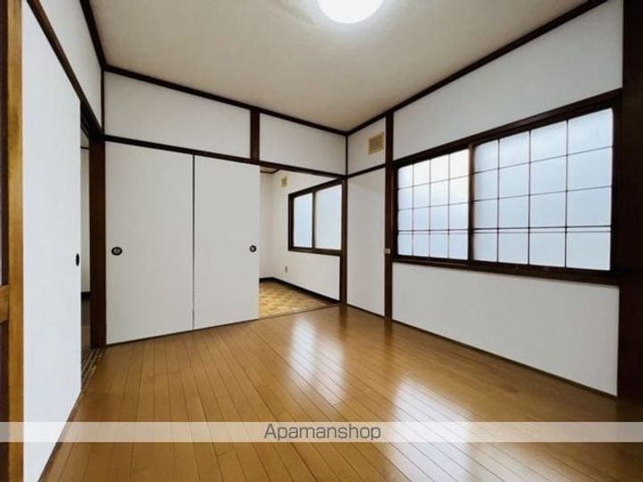 コーポ恵理(コーポエリ)10の内装