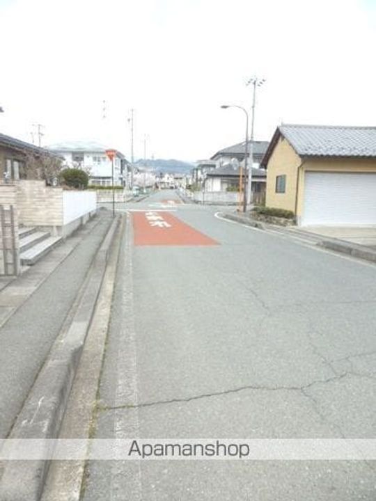 フェニックスST202の周辺