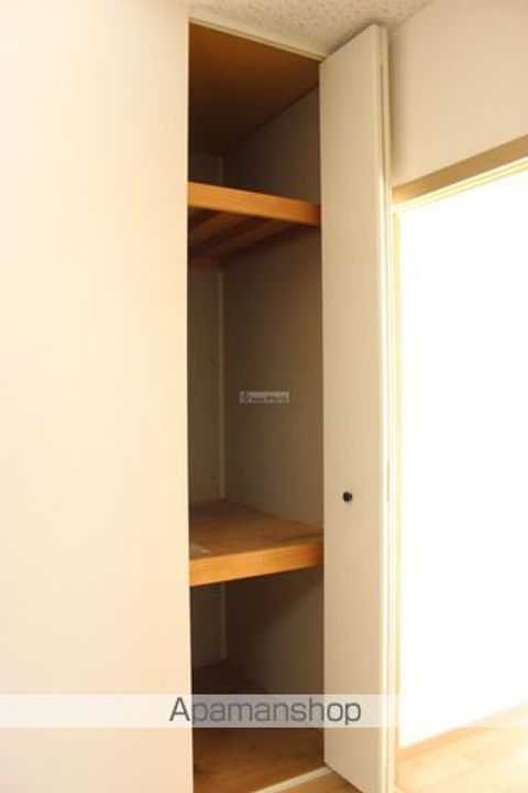 ビーライン日吉台 B101号室の内装