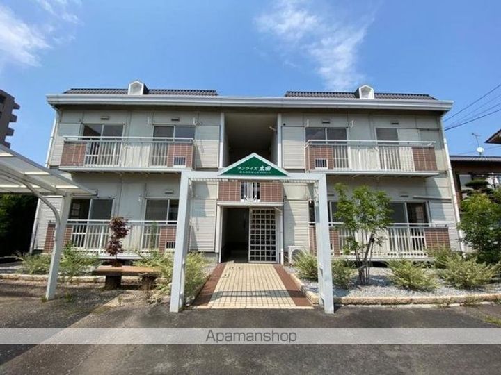 香川県高松市太田上町の賃貸アパートの外観