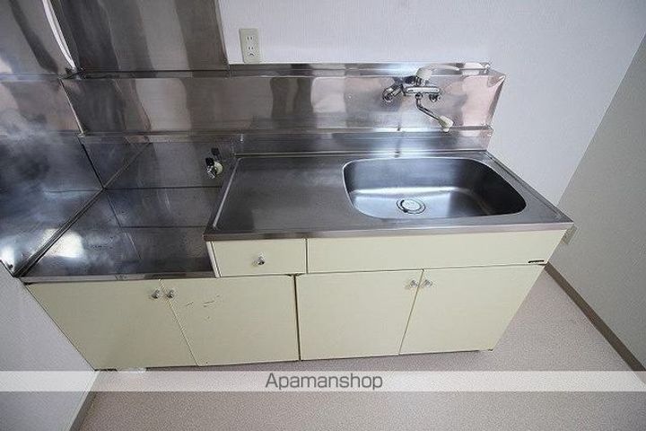 メゾン・ド・アニヴェルセル105のキッチン