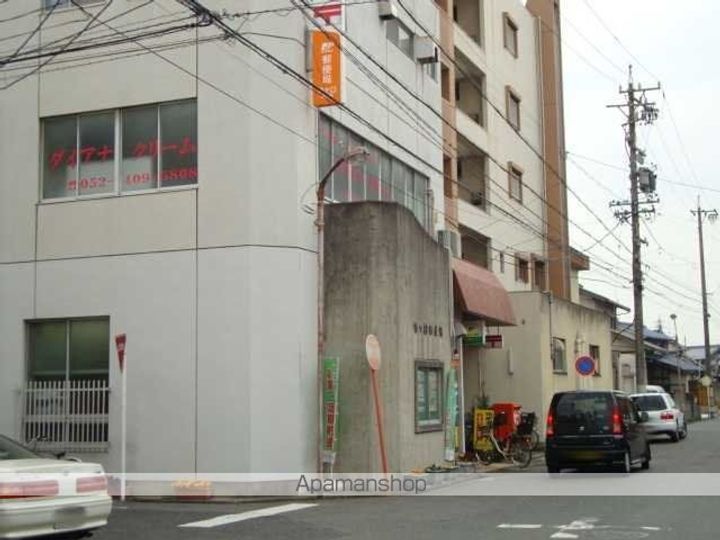 ネオコスモの周辺