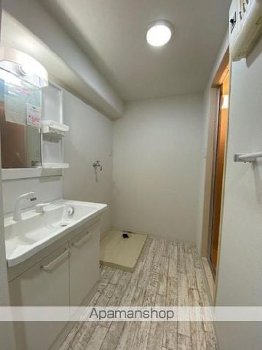 香川県高松市太田上町の賃貸マンション106の内装