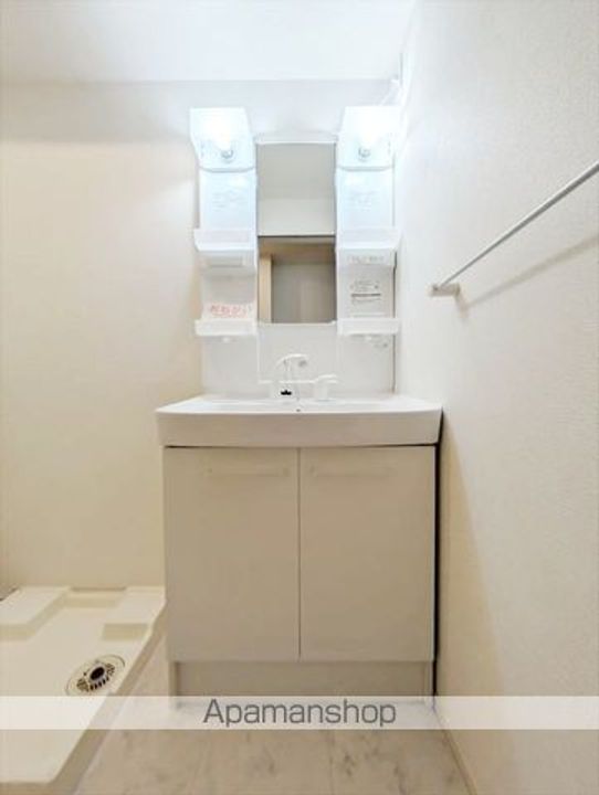 グレース ノバのその他画像