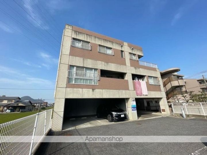 香川県高松市太田下町の賃貸マンションの外観