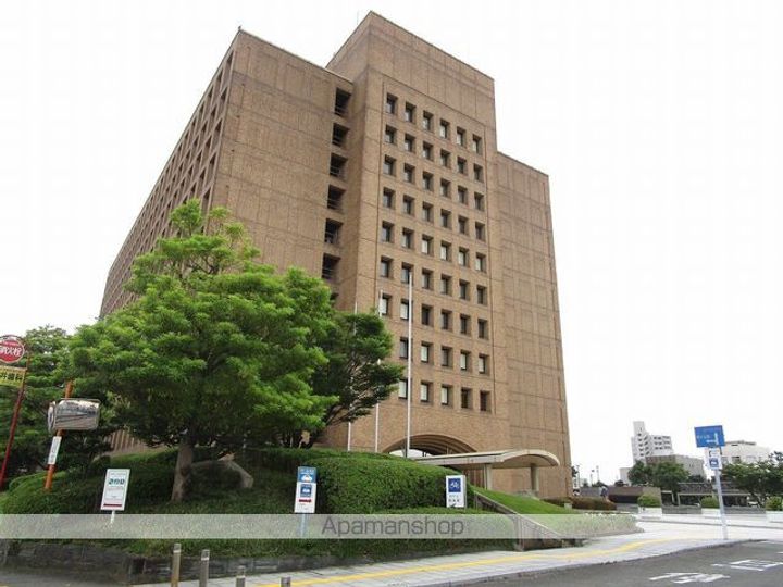 メゾン中通町202の周辺