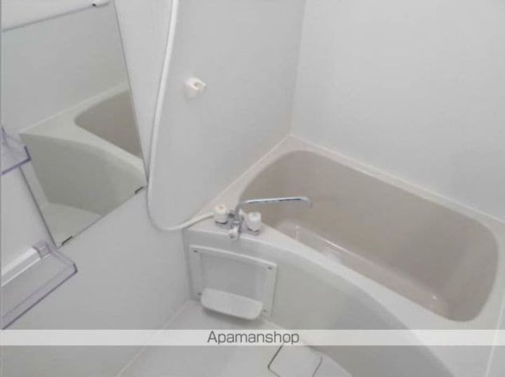 神奈川県横浜市中区石川町1丁目の賃貸アパートの風呂