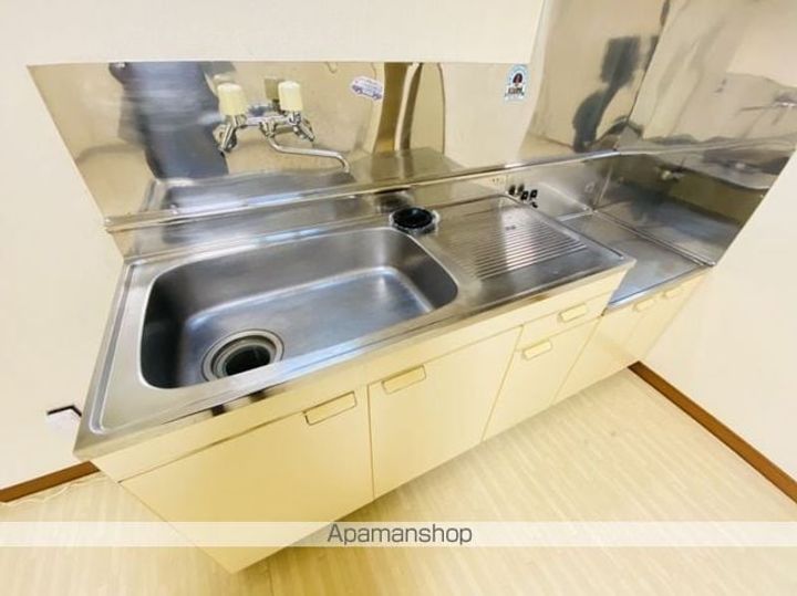 五稜郭パークハイツのキッチン