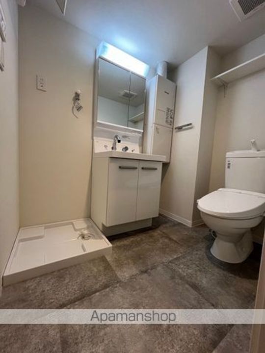 東京都中野区松が丘1丁目の賃貸マンションの内装