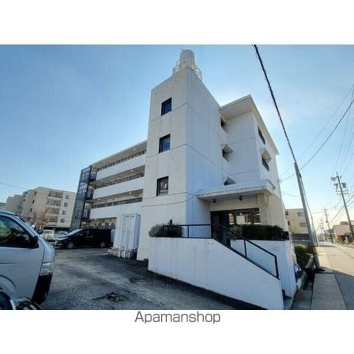 マンション重徳の外観