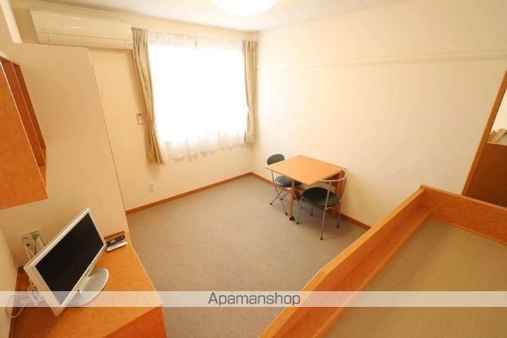 レオパレスとよさと208の居間