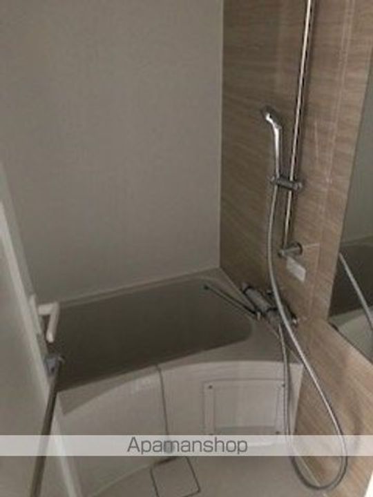 神奈川県横浜市西区中央2丁目の賃貸マンションの風呂