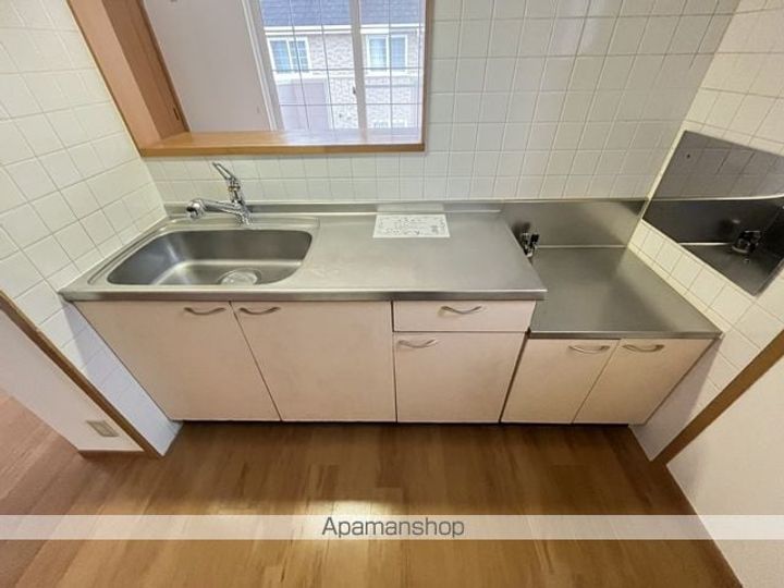 ファイブ・アンジュ202のキッチン