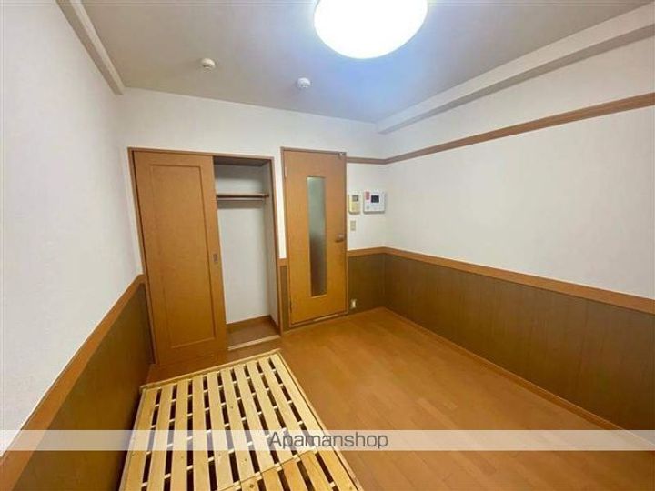 レオパレスIKEBUKUROの居間