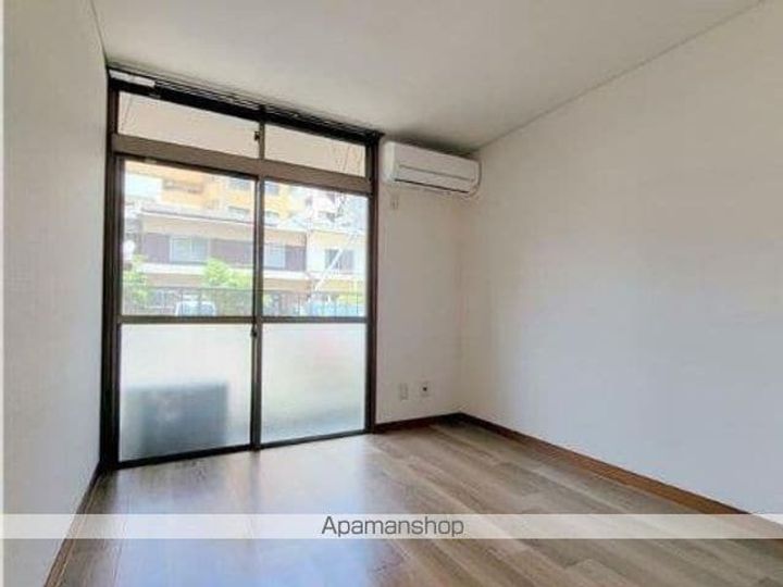 ガレリア中新町101の内装