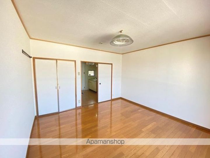 メゾン Uの内装