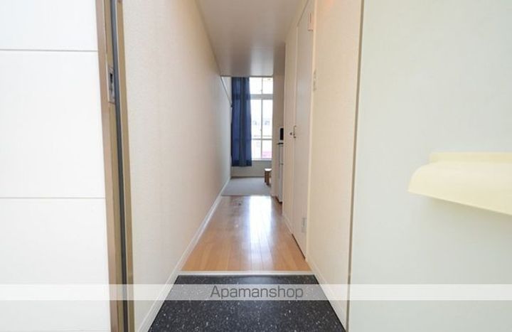 レオパレス東潟敷201の玄関