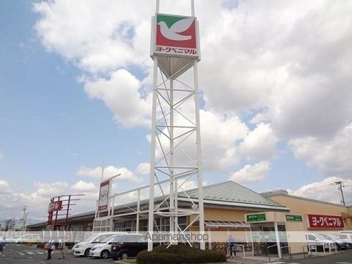 カルフールの周辺