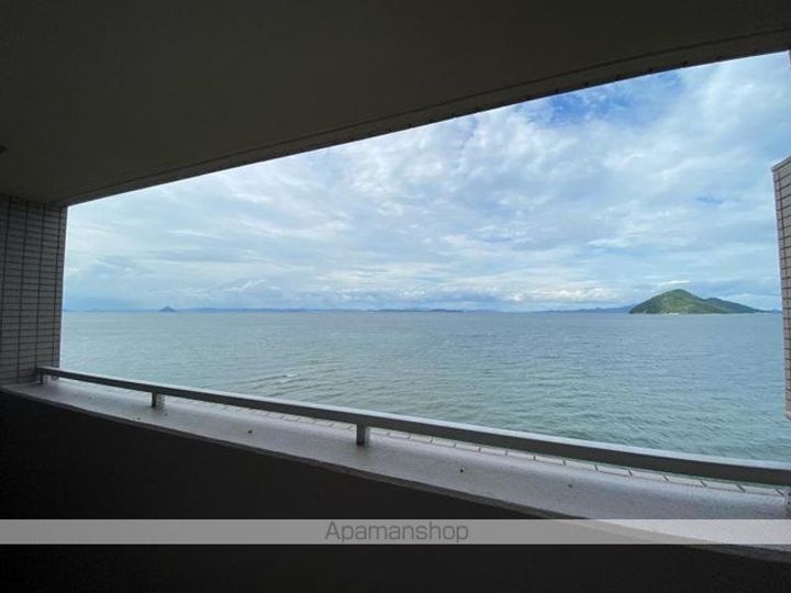 香川県高松市新北町の賃貸マンションの内装