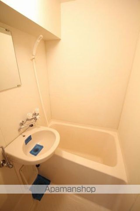 香川県高松市紙町の賃貸マンション401の風呂