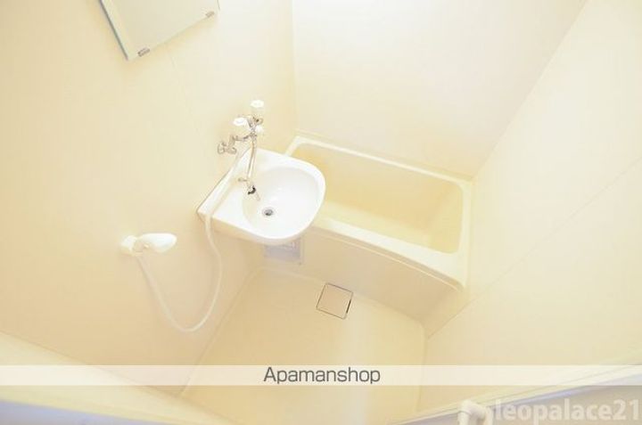 レオパレスCOZYーYANAIZUの風呂