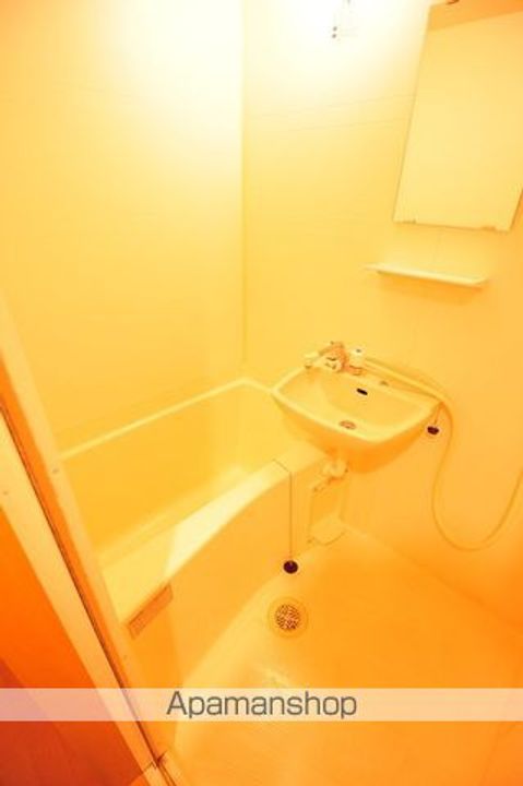 愛知県名古屋市守山区藪田町の賃貸アパートの風呂