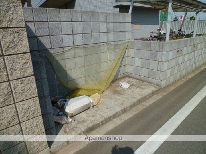 カステリヨ 三光の内装