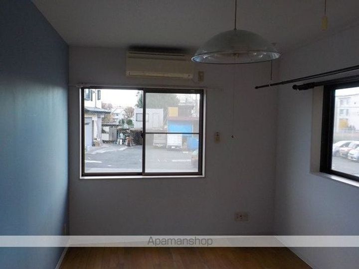 東京都日野市百草の賃貸アパートの外観