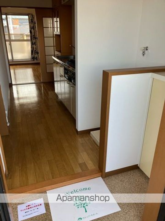 愛媛県新居浜市坂井町3丁目の賃貸マンション201の玄関