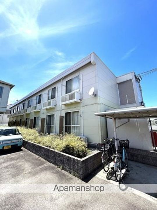 レオパレスグリーンエイジ貝塚の外観
