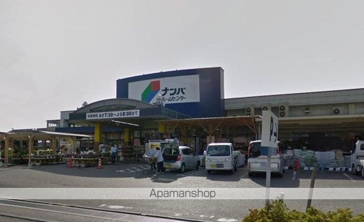 鴨方駅前シックスインの周辺