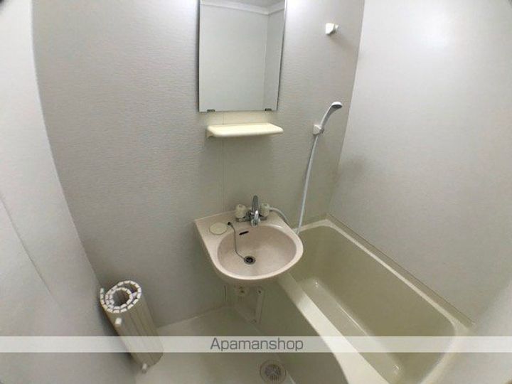 滋賀県蒲生郡日野町大字山本の賃貸アパートの風呂