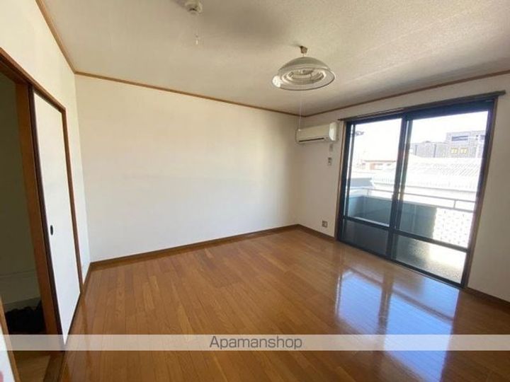 メゾン Uの内装