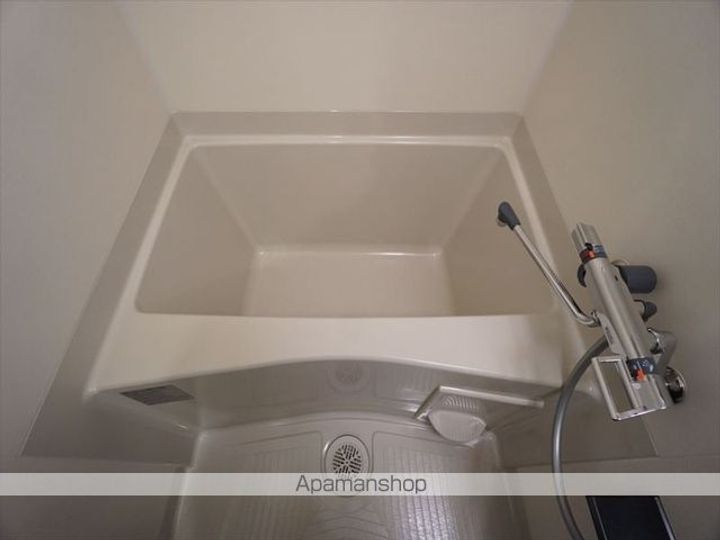 愛知県名古屋市中区新栄2丁目の賃貸マンションの内装