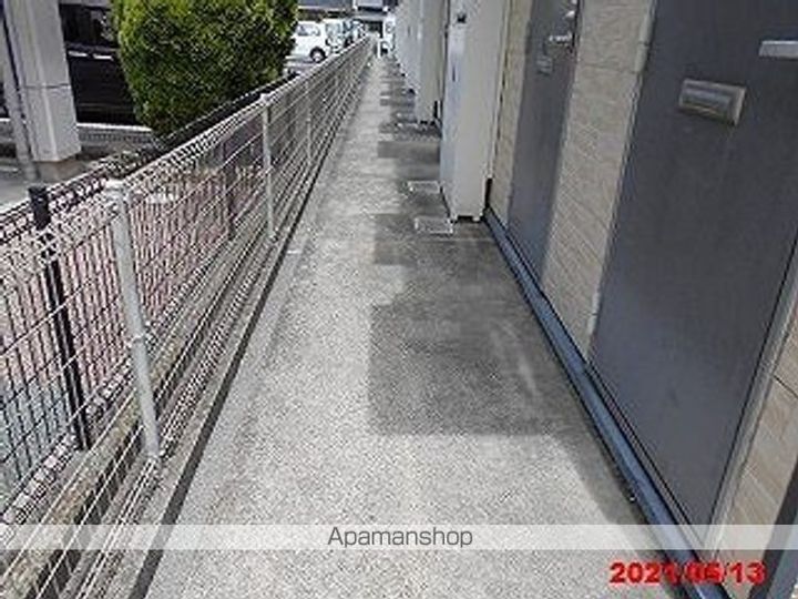 レオパレスJOY202の玄関