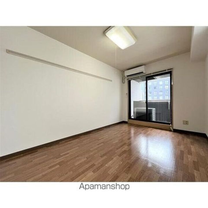 シグマケミカル名古屋ビルの居間