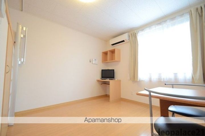 レオパレスウィステリア神田の内装