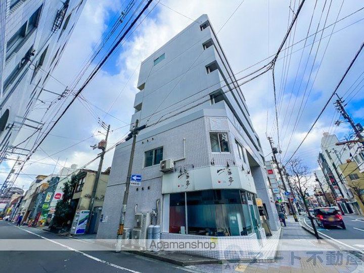 パラダイスビル403の外観