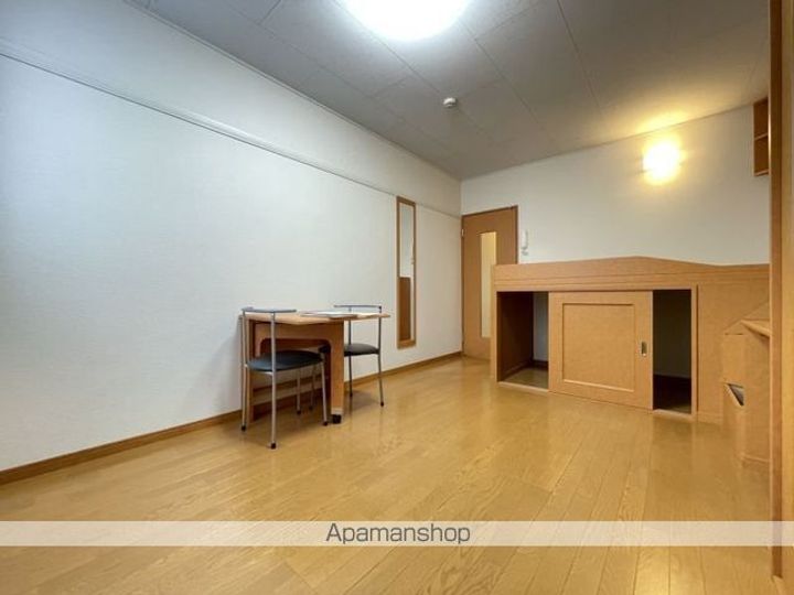 レオパレスセコ弐番館103の内装