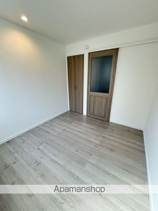 バークレープレイス102の内装