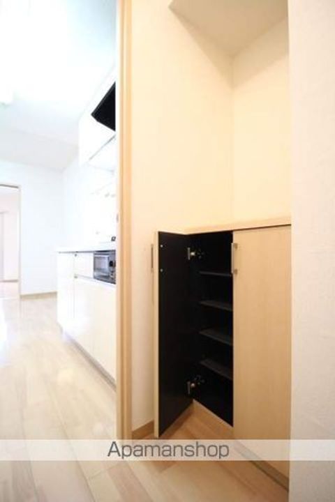 岡山県岡山市北区春日町の賃貸マンションの内装