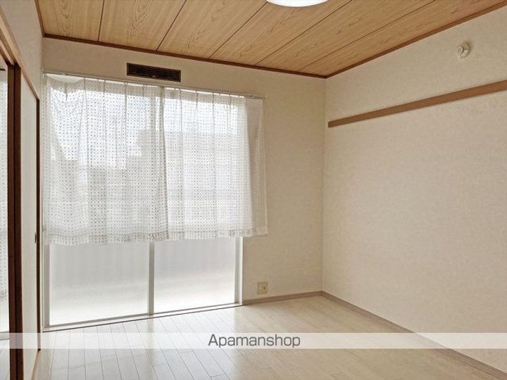 福島県郡山市片平町字大山南の賃貸アパートの内装