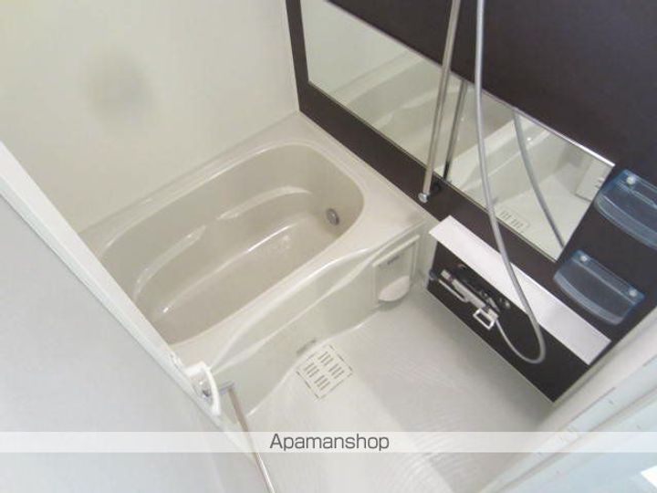 東京都中央区日本橋馬喰町2丁目の賃貸マンションの風呂