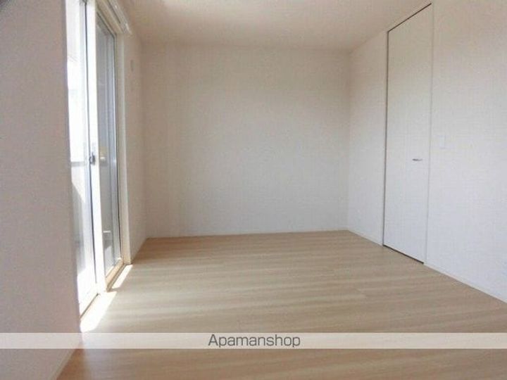 プレミアム十番館202の居間