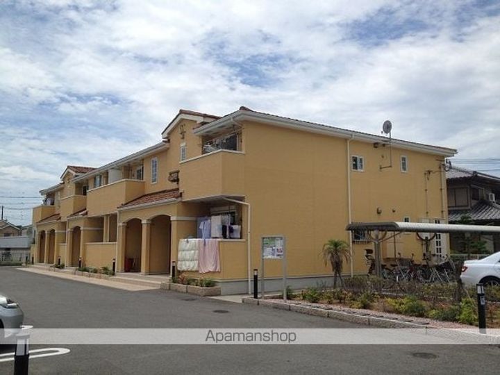 大阪府泉佐野市日根野の賃貸アパートの外観