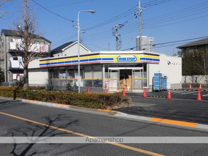 ルーツ20番館の周辺
