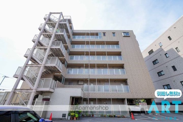 グランドゥール南松山4005の外観