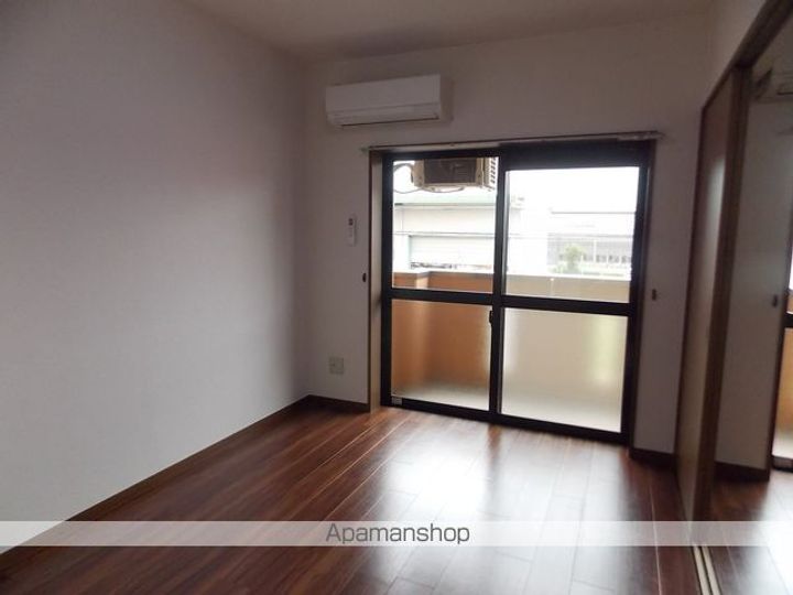 愛知県犬山市松本町3丁目の賃貸マンションの内装