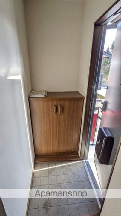 メンバーズタウン月町Dの玄関